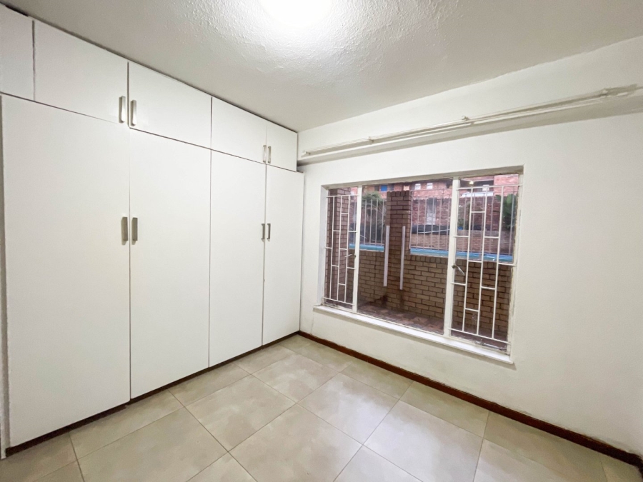 To Let 2 Bedroom Property for Rent in Randburg Central Gauteng