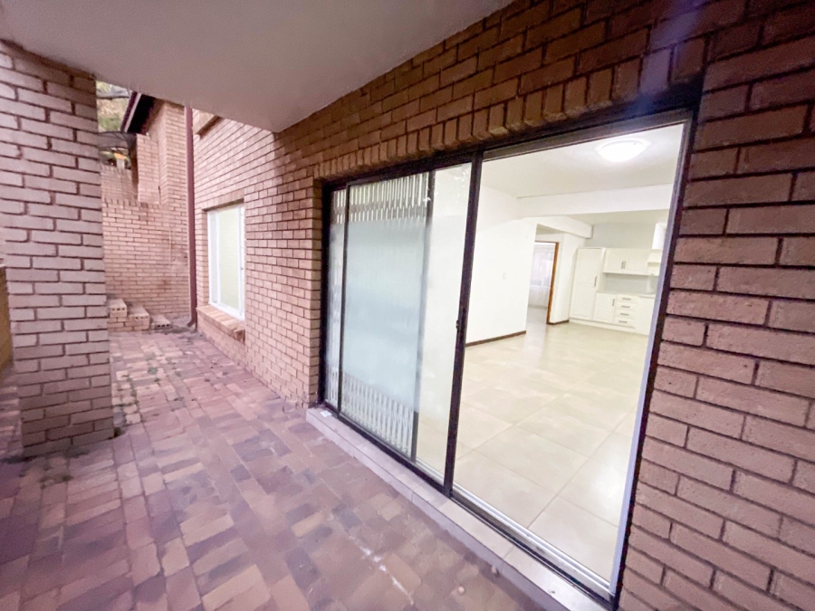 To Let 2 Bedroom Property for Rent in Randburg Central Gauteng