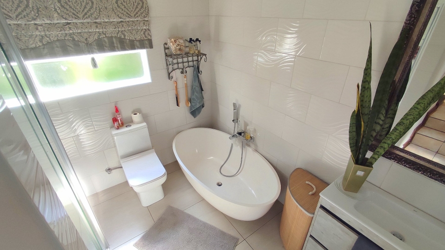 3 Bedroom Property for Sale in Amandasig Gauteng