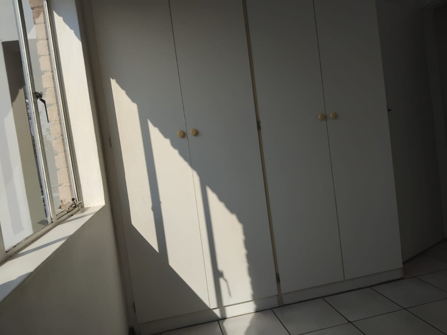 To Let 2 Bedroom Property for Rent in Vorna Valley Gauteng