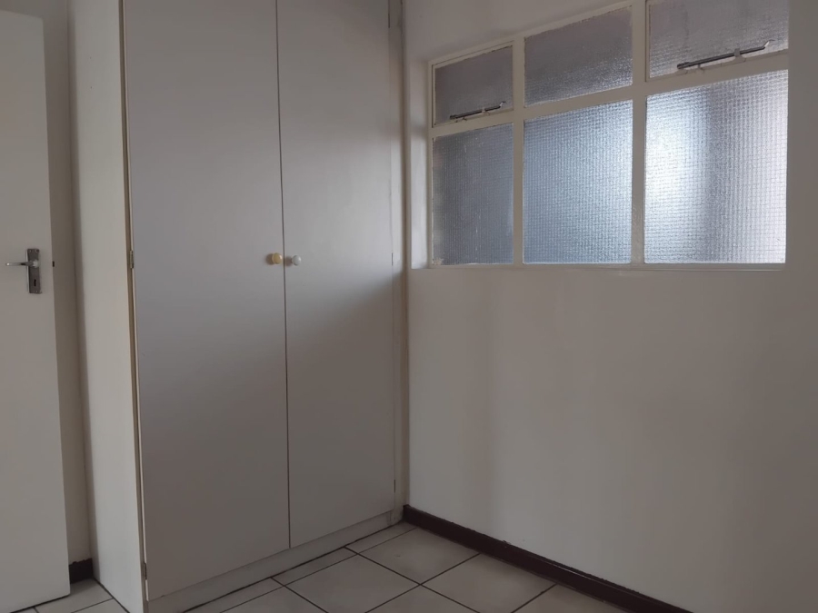 To Let 2 Bedroom Property for Rent in Vorna Valley Gauteng