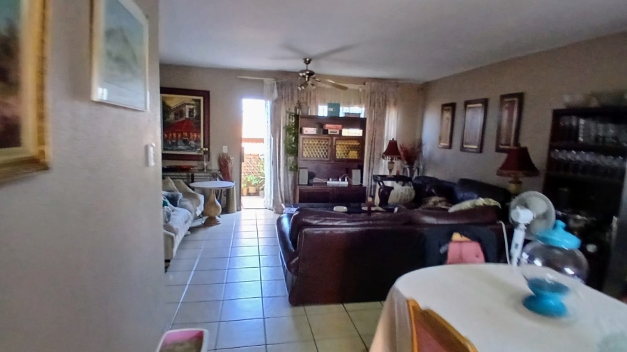 2 Bedroom Property for Sale in Florentia Gauteng
