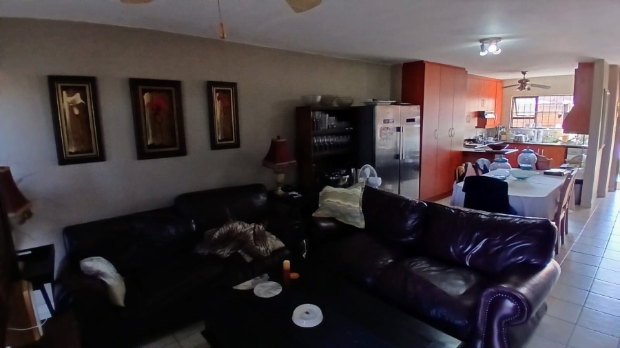 2 Bedroom Property for Sale in Florentia Gauteng