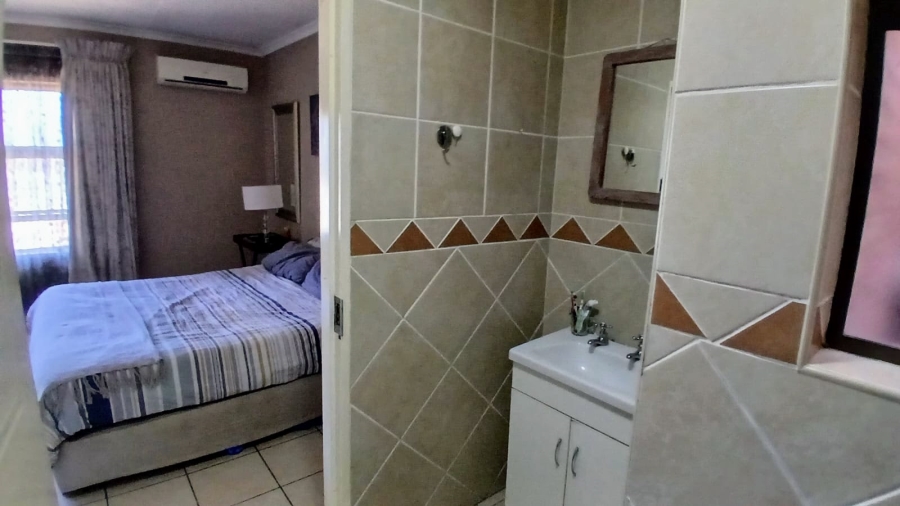 2 Bedroom Property for Sale in Florentia Gauteng