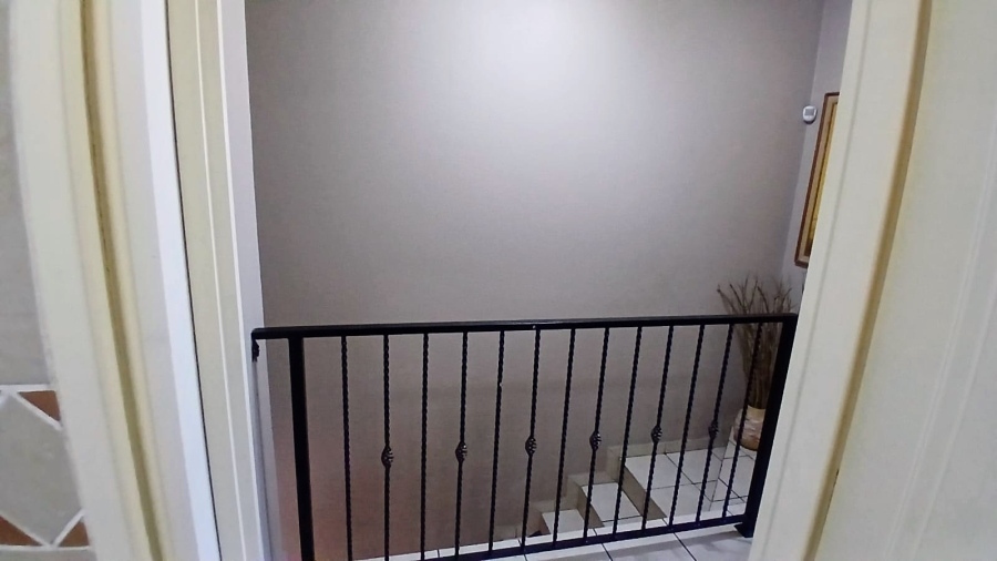 2 Bedroom Property for Sale in Florentia Gauteng