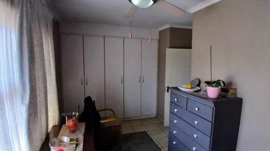 2 Bedroom Property for Sale in Florentia Gauteng