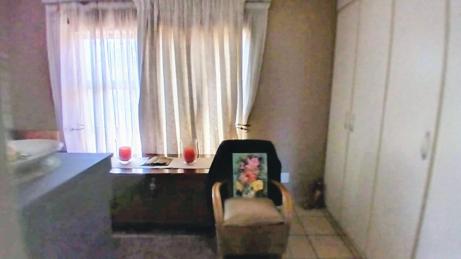 2 Bedroom Property for Sale in Florentia Gauteng