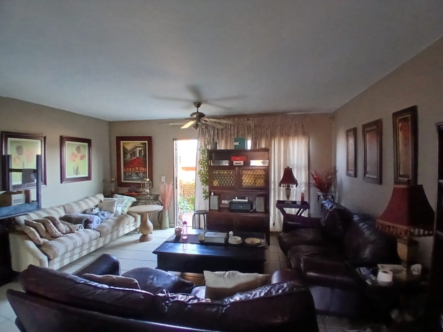 2 Bedroom Property for Sale in Florentia Gauteng