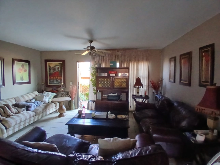 2 Bedroom Property for Sale in Florentia Gauteng