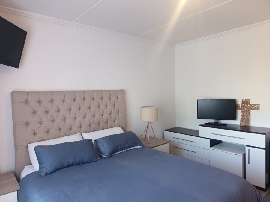2 Bedroom Property for Sale in Sunninghill Gauteng