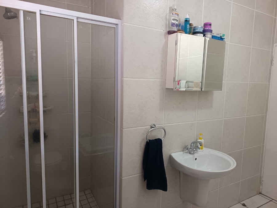 2 Bedroom Property for Sale in Sunninghill Gauteng