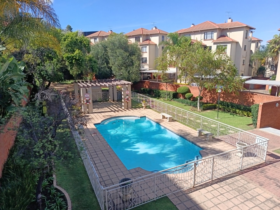 2 Bedroom Property for Sale in Sunninghill Gauteng