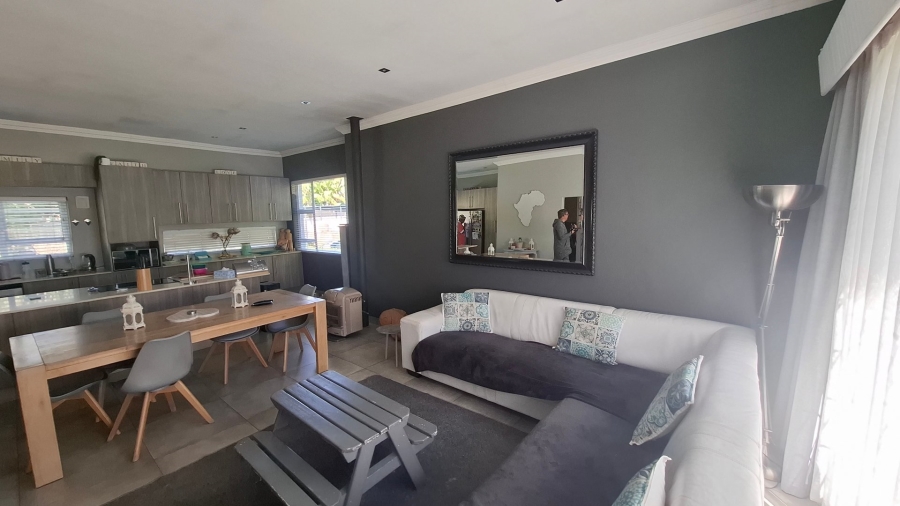  Bedroom Property for Sale in Eastleigh Gauteng