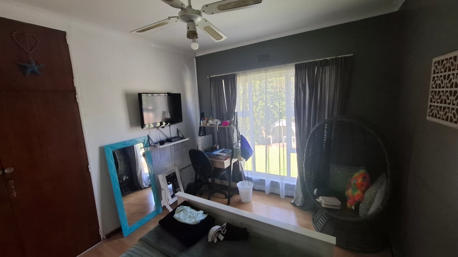  Bedroom Property for Sale in Eastleigh Gauteng