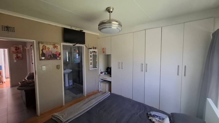  Bedroom Property for Sale in Eastleigh Gauteng