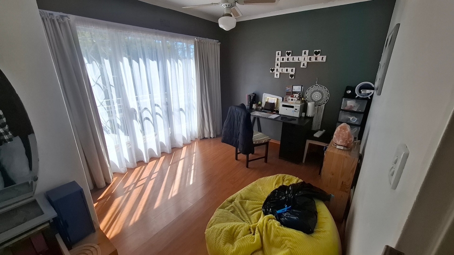  Bedroom Property for Sale in Eastleigh Gauteng