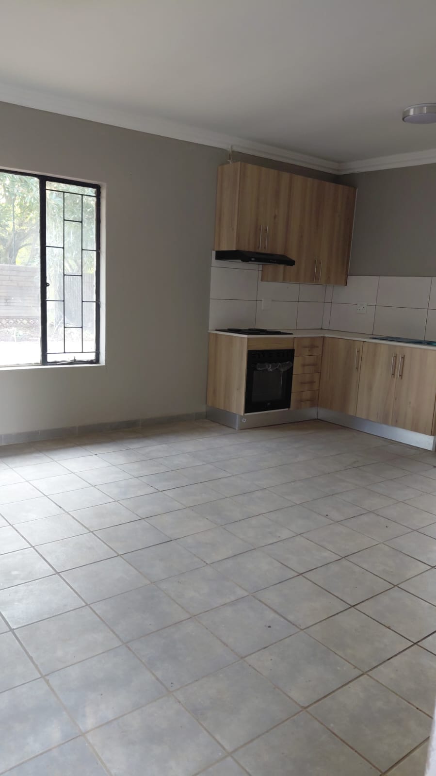 To Let Commercial Property for Rent in Heatherview Gauteng