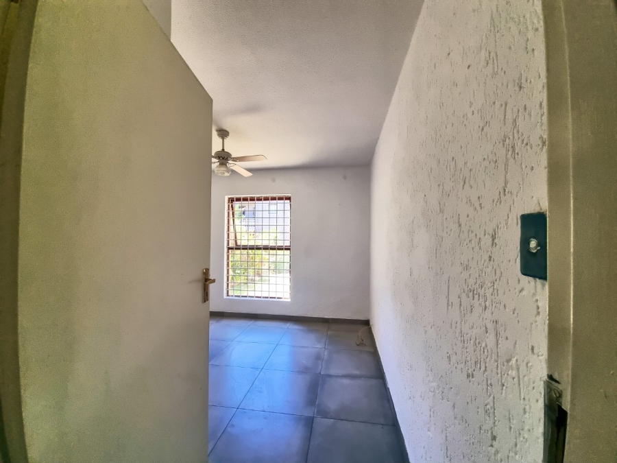 To Let 2 Bedroom Property for Rent in New Market Park Gauteng