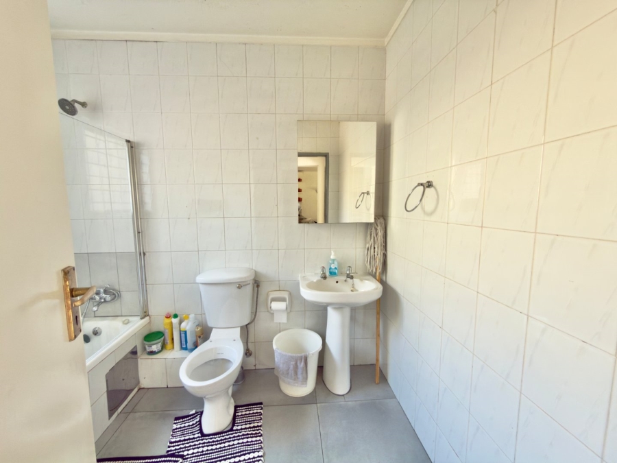 To Let 2 Bedroom Property for Rent in New Market Park Gauteng