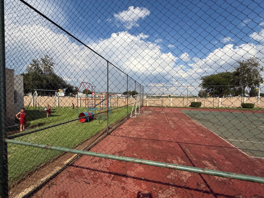 To Let 2 Bedroom Property for Rent in New Market Park Gauteng
