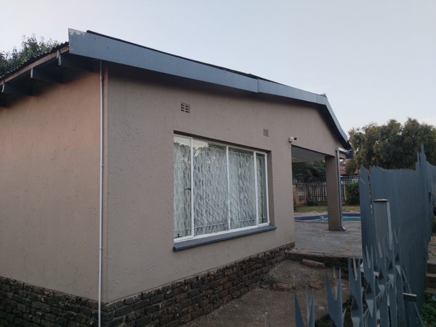 4 Bedroom Property for Sale in Rensburg Gauteng
