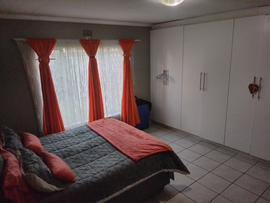 4 Bedroom Property for Sale in Rensburg Gauteng