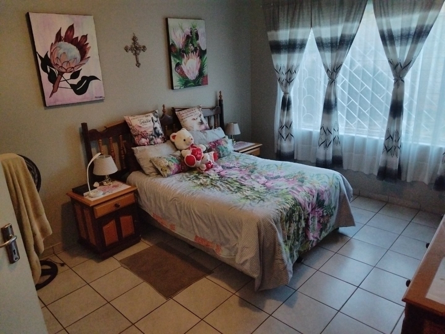 4 Bedroom Property for Sale in Rensburg Gauteng
