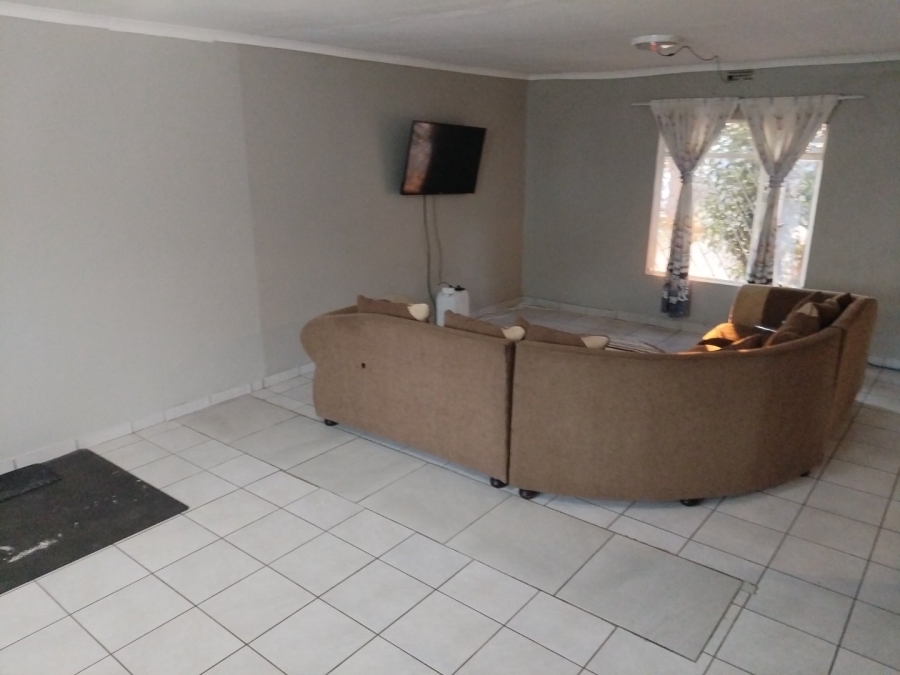 4 Bedroom Property for Sale in Rensburg Gauteng