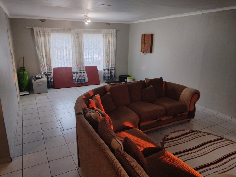4 Bedroom Property for Sale in Rensburg Gauteng