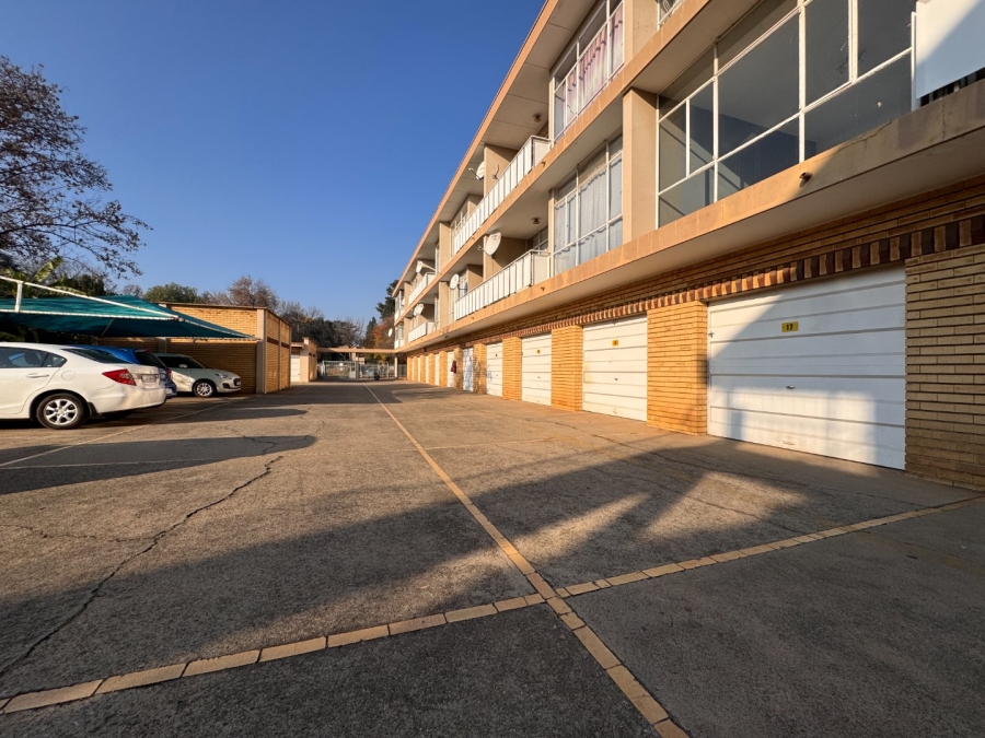 2 Bedroom Property for Sale in Three Rivers Proper Gauteng