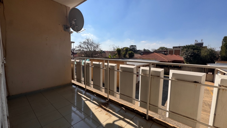 2 Bedroom Property for Sale in Three Rivers Proper Gauteng