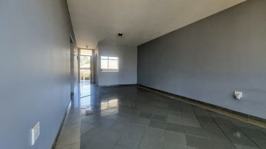 2 Bedroom Property for Sale in Three Rivers Proper Gauteng