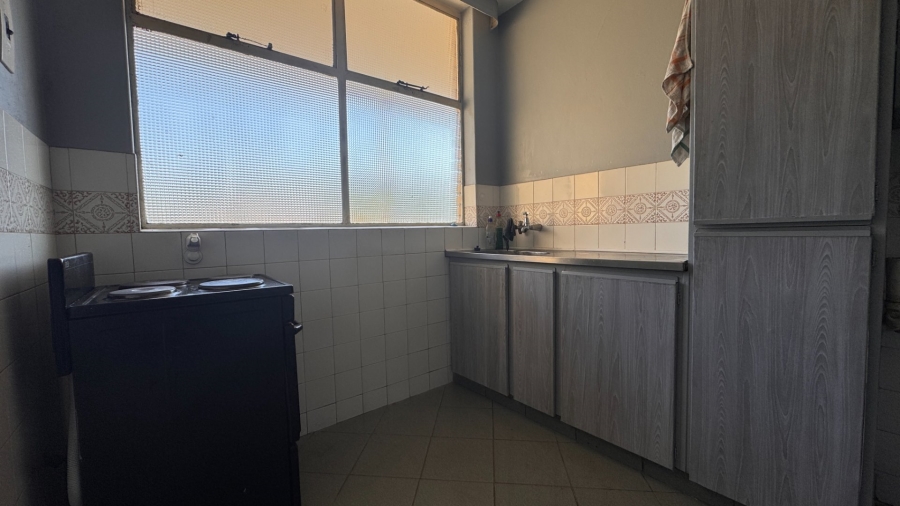 2 Bedroom Property for Sale in Three Rivers Proper Gauteng