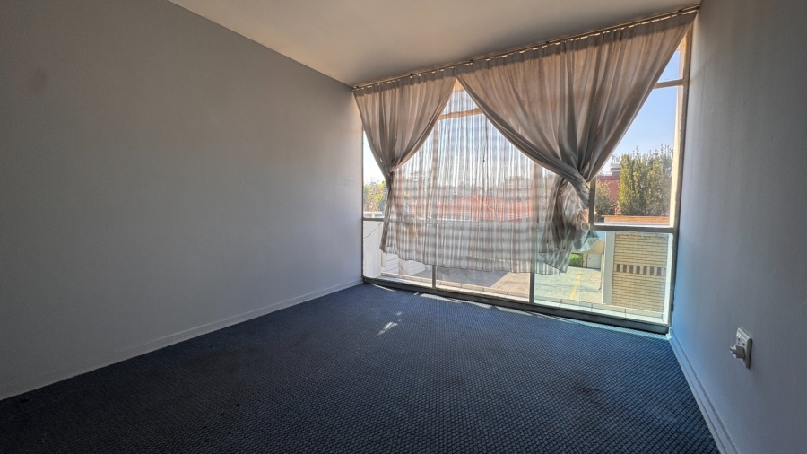 2 Bedroom Property for Sale in Three Rivers Proper Gauteng