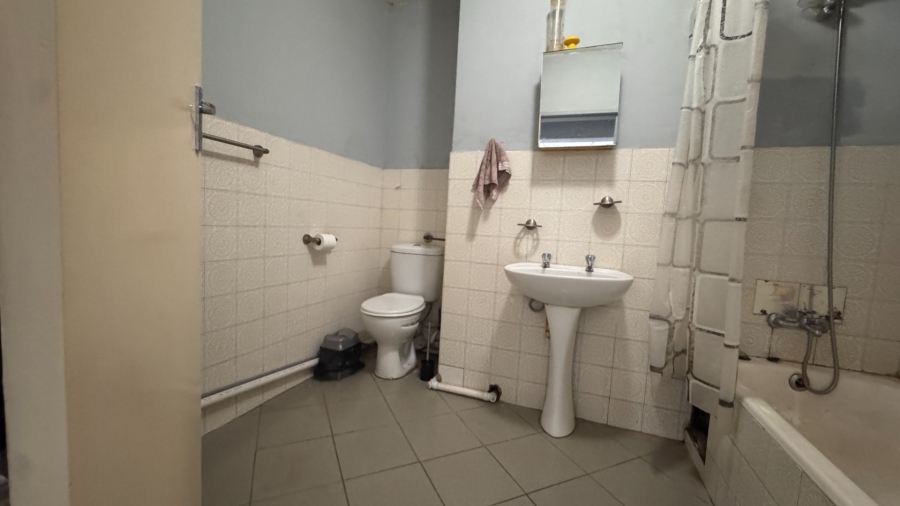 2 Bedroom Property for Sale in Three Rivers Proper Gauteng