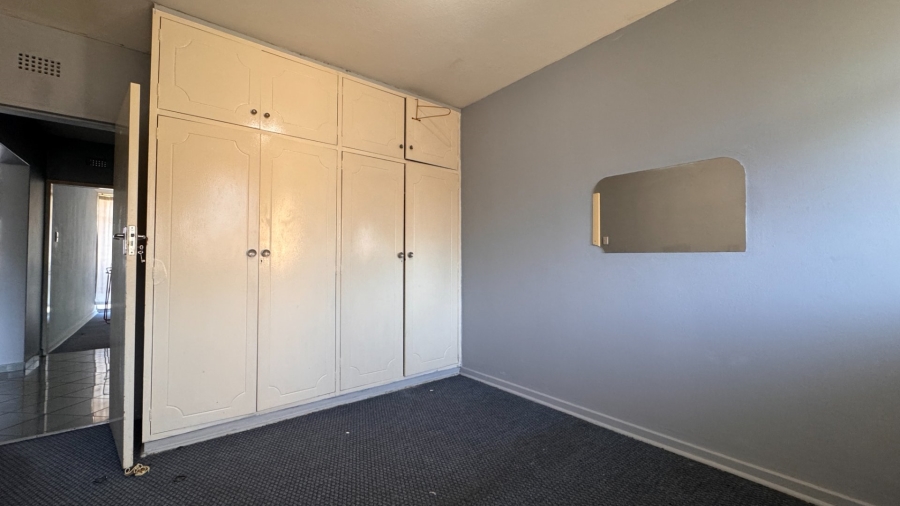 2 Bedroom Property for Sale in Three Rivers Proper Gauteng