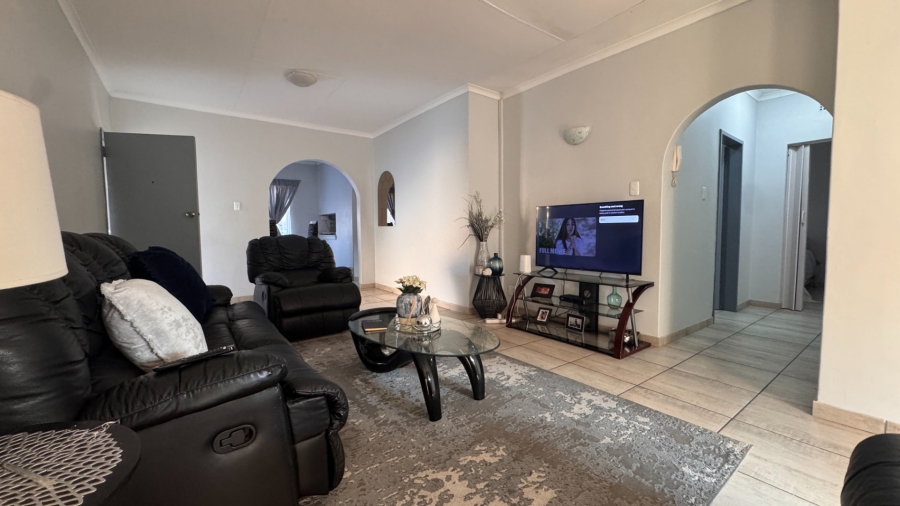 3 Bedroom Property for Sale in Three Rivers Gauteng