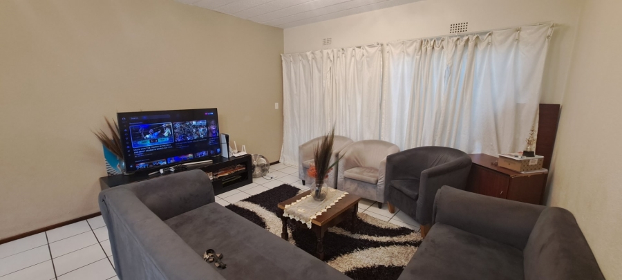 To Let 3 Bedroom Property for Rent in Eden Glen Gauteng