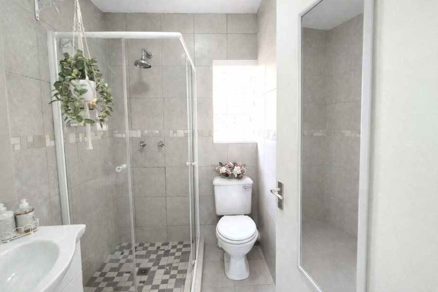 2 Bedroom Property for Sale in Rietvalleirand Gauteng