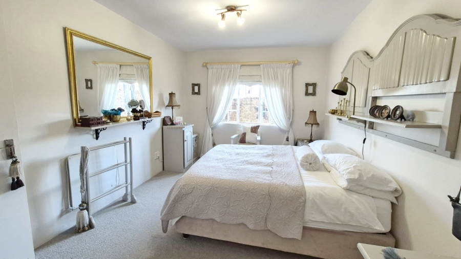 2 Bedroom Property for Sale in Rietvalleirand Gauteng