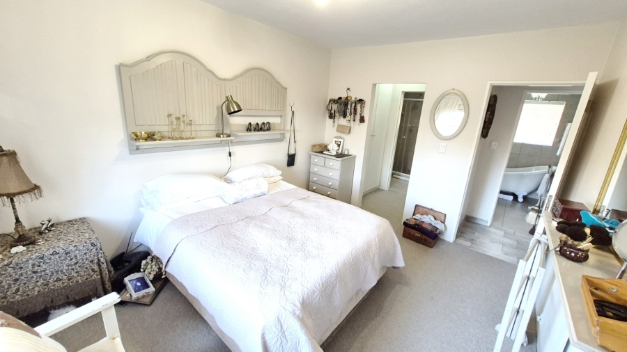 2 Bedroom Property for Sale in Rietvalleirand Gauteng