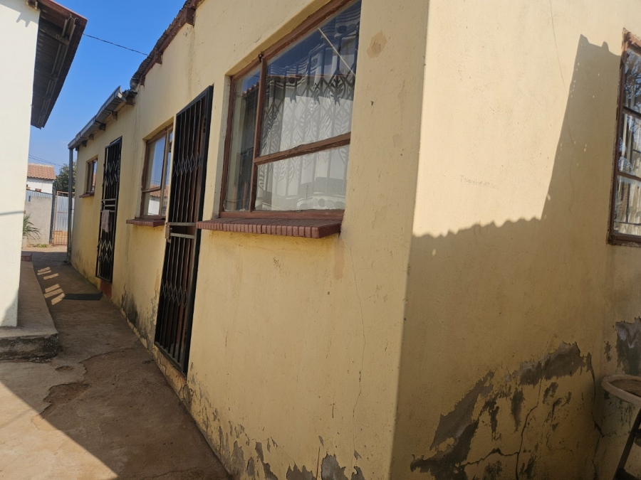 3 Bedroom Property for Sale in Daveyton Gauteng