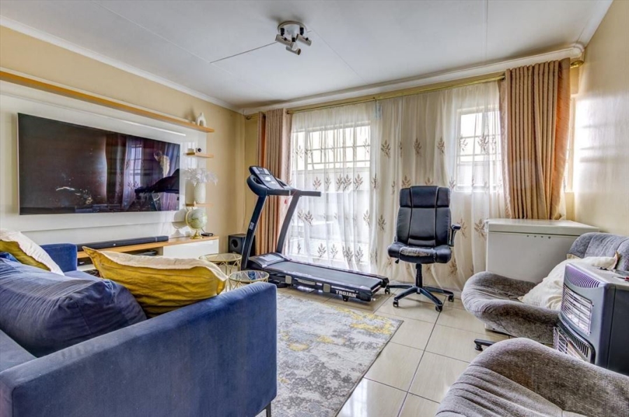3 Bedroom Property for Sale in Ravenswood Gauteng