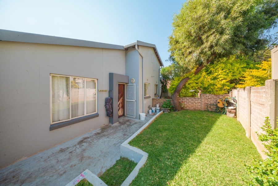 2 Bedroom Property for Sale in Eden Glen Gauteng