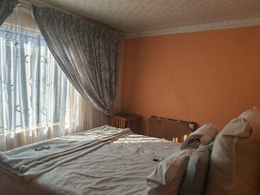 2 Bedroom Property for Sale in Soshanguve FF Gauteng