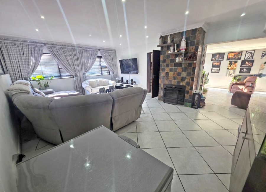 4 Bedroom Property for Sale in Sunward Park Gauteng