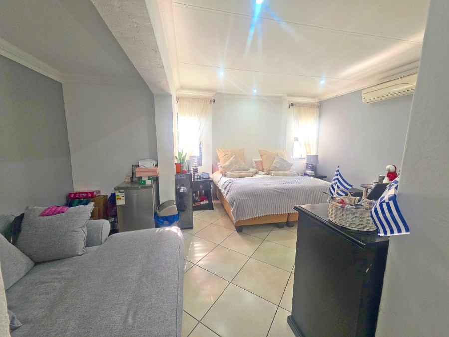 4 Bedroom Property for Sale in Sunward Park Gauteng