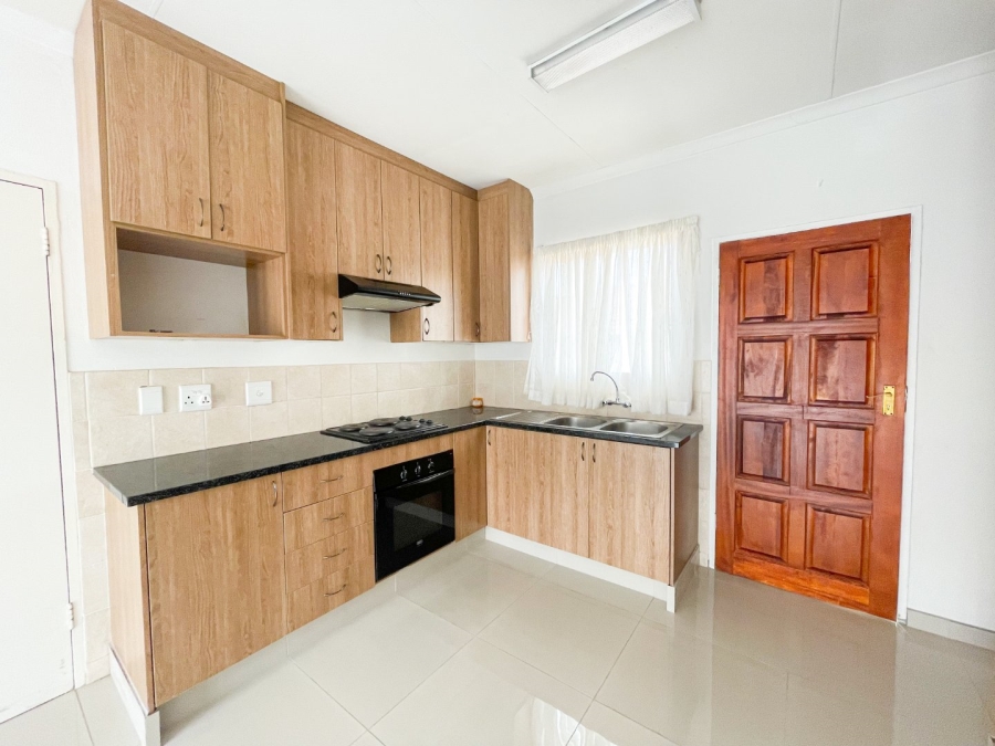 To Let 2 Bedroom Property for Rent in Kosmosdal Gauteng