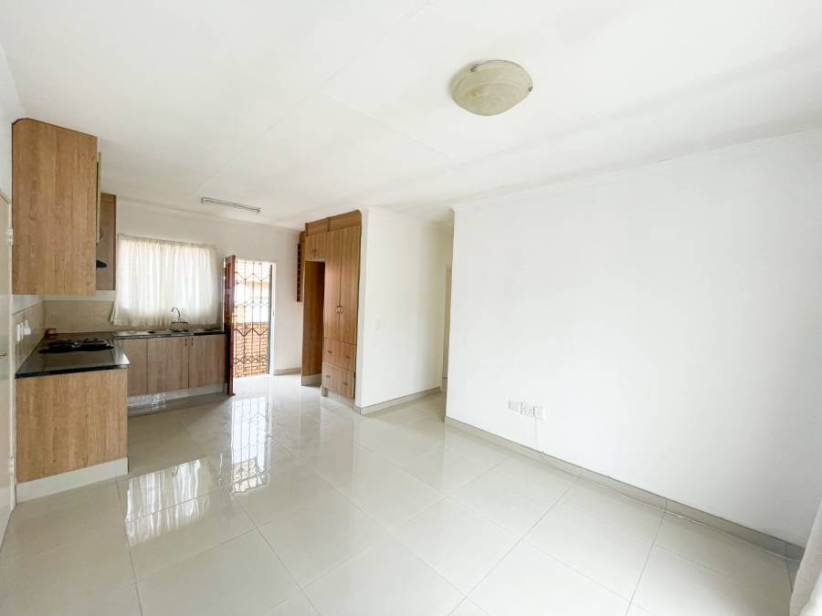 To Let 2 Bedroom Property for Rent in Kosmosdal Gauteng