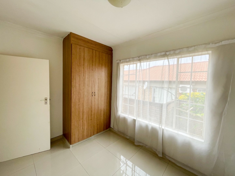 To Let 2 Bedroom Property for Rent in Kosmosdal Gauteng